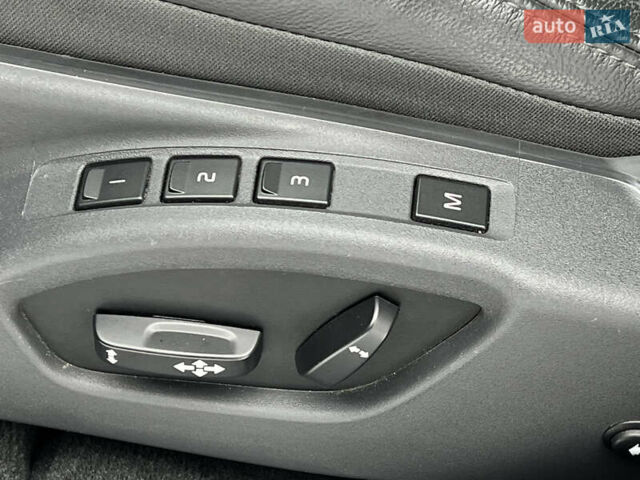 Синий Вольво B60, объемом двигателя 1.97 л и пробегом 210 тыс. км за 17500 $, фото 31 на Automoto.ua