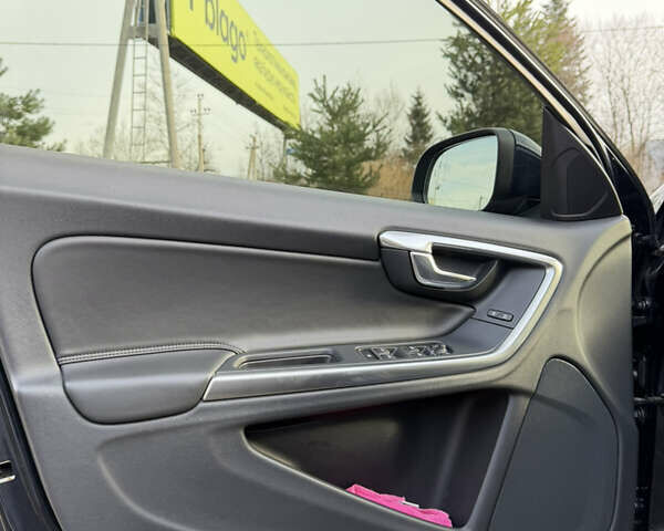 Синий Вольво B60, объемом двигателя 1.97 л и пробегом 210 тыс. км за 17500 $, фото 19 на Automoto.ua