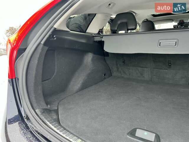 Синий Вольво B60, объемом двигателя 1.97 л и пробегом 210 тыс. км за 17500 $, фото 51 на Automoto.ua