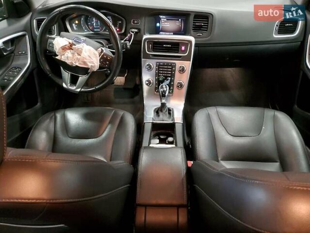 Синий Вольво B60, объемом двигателя 1.97 л и пробегом 67 тыс. км за 2200 $, фото 7 на Automoto.ua