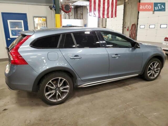 Синий Вольво B60, объемом двигателя 1.97 л и пробегом 67 тыс. км за 2200 $, фото 2 на Automoto.ua