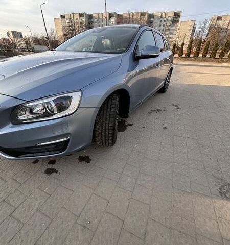 Синій Вольво B60, об'ємом двигуна 2 л та пробігом 232 тис. км за 14400 $, фото 1 на Automoto.ua