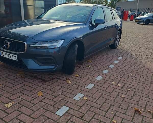 Вольво B60 2019 в Каменке-Бугской на Automoto.ua Синий Вольво B60, объемом двигателя 1.97 л и пробегом 241 тыс. км за 19400 $, фото 2 на Automoto.ua