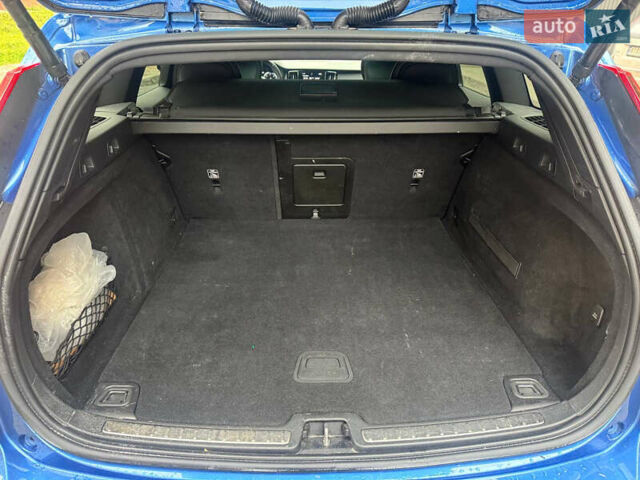 Вольво B60 2020 в Тернополе на Automoto.ua Синий Вольво B60, объемом двигателя 1.97 л и пробегом 223 тыс. км за 25000 $, фото 28 на Automoto.ua