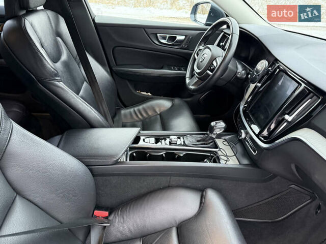 Синій Вольво B60, об'ємом двигуна 2 л та пробігом 220 тис. км за 20000 $, фото 4 на Automoto.ua