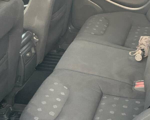 Белый Вольво В70, объемом двигателя 2 л и пробегом 417 тыс. км за 4800 $, фото 10 на Automoto.ua