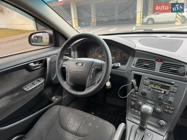 Білий Вольво V70, об'ємом двигуна 2 л та пробігом 410 тис. км за 5490 $, фото 31 на Automoto.ua
