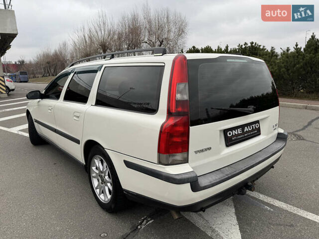 Білий Вольво V70, об'ємом двигуна 2 л та пробігом 410 тис. км за 5490 $, фото 9 на Automoto.ua