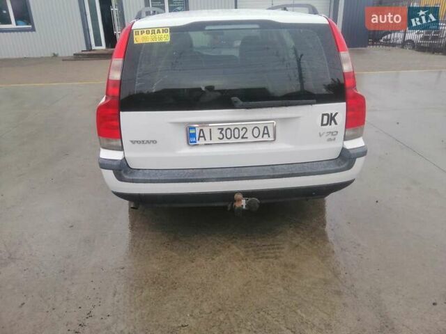 Вольво В70 2004 в Киеве на Automoto.ua Белый Вольво В70, объемом двигателя 2.4 л и пробегом 284 тыс. км за 5300 $, фото 6 на Automoto.ua