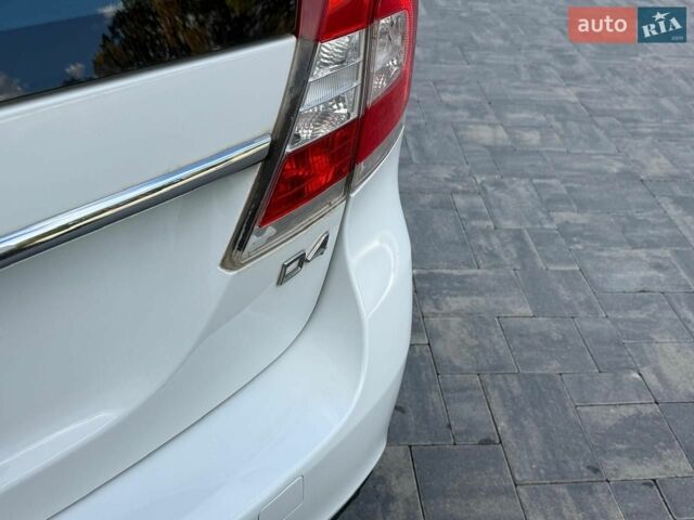 Білий Вольво V70, об'ємом двигуна 2 л та пробігом 304 тис. км за 9000 $, фото 8 на Automoto.ua