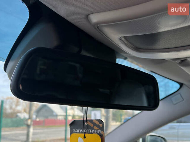 Белый Вольво В70, объемом двигателя 1.56 л и пробегом 273 тыс. км за 8500 $, фото 18 на Automoto.ua