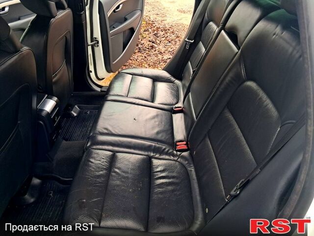 Білий Вольво V70, об'ємом двигуна 1.6 л та пробігом 267 тис. км за 14540 $, фото 7 на Automoto.ua