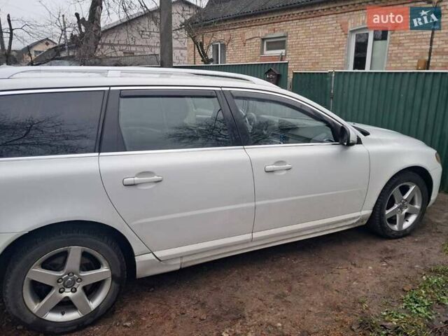 Белый Вольво В70, объемом двигателя 1.56 л и пробегом 267 тыс. км за 14597 $, фото 4 на Automoto.ua