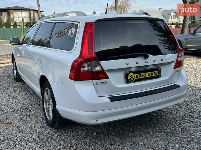 Белый Вольво В70, объемом двигателя 1.56 л и пробегом 273 тыс. км за 8500 $, фото 4 на Automoto.ua
