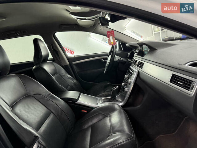 Белый Вольво В70, объемом двигателя 2 л и пробегом 160 тыс. км за 11000 $, фото 51 на Automoto.ua