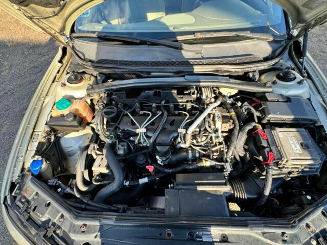 Бежевий Вольво V70, об'ємом двигуна 0 л та пробігом 240 тис. км за 2050 $, фото 8 на Automoto.ua