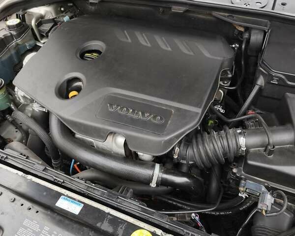 Бежевый Вольво В70, объемом двигателя 1.56 л и пробегом 256 тыс. км за 11000 $, фото 13 на Automoto.ua