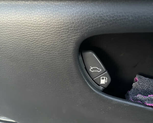 Черный Вольво В70, объемом двигателя 2.4 л и пробегом 350 тыс. км за 2700 $, фото 23 на Automoto.ua