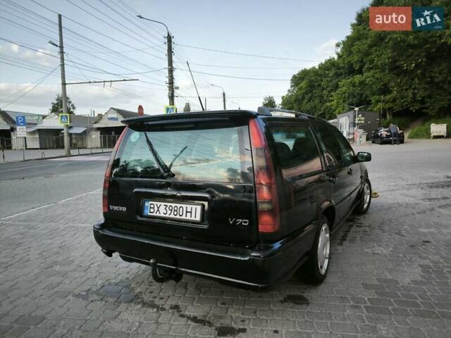 Черный Вольво В70, объемом двигателя 2.46 л и пробегом 419 тыс. км за 2400 $, фото 3 на Automoto.ua