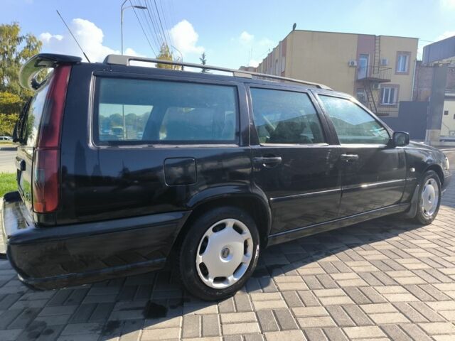 Вольво В70 1999 в Хмельницком на Automoto.ua Черный Вольво В70, объемом двигателя 2.5 л и пробегом 419 тыс. км за 3200 $, фото 1 на Automoto.ua