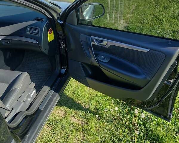 Чорний Вольво V70, об'ємом двигуна 2.4 л та пробігом 400 тис. км за 3700 $, фото 5 на Automoto.ua