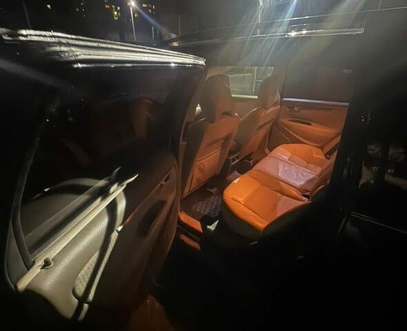 Черный Вольво В70, объемом двигателя 2.4 л и пробегом 370 тыс. км за 4300 $, фото 4 на Automoto.ua