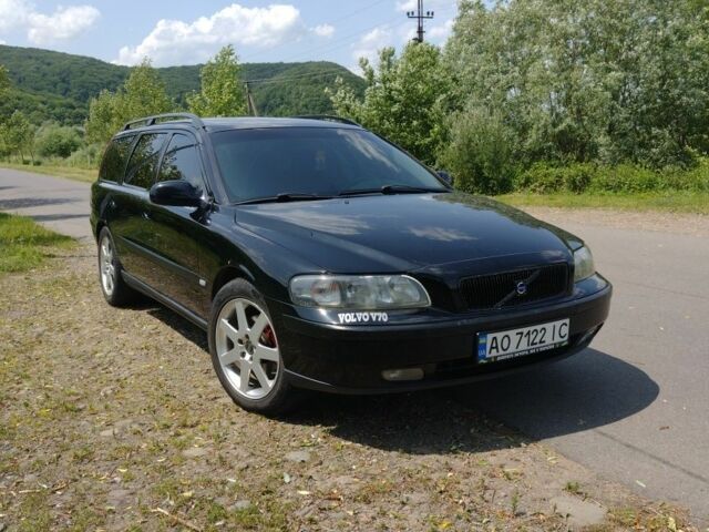 Черный Вольво В70, объемом двигателя 2.4 л и пробегом 440 тыс. км за 3000 $, фото 3 на Automoto.ua