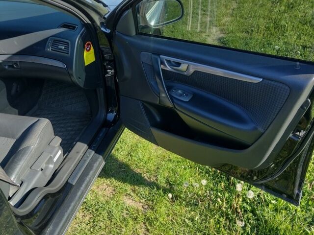 Черный Вольво В70, объемом двигателя 2.4 л и пробегом 440 тыс. км за 3000 $, фото 6 на Automoto.ua