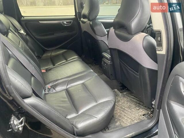 Чорний Вольво V70, об'ємом двигуна 2.4 л та пробігом 250 тис. км за 5000 $, фото 2 на Automoto.ua