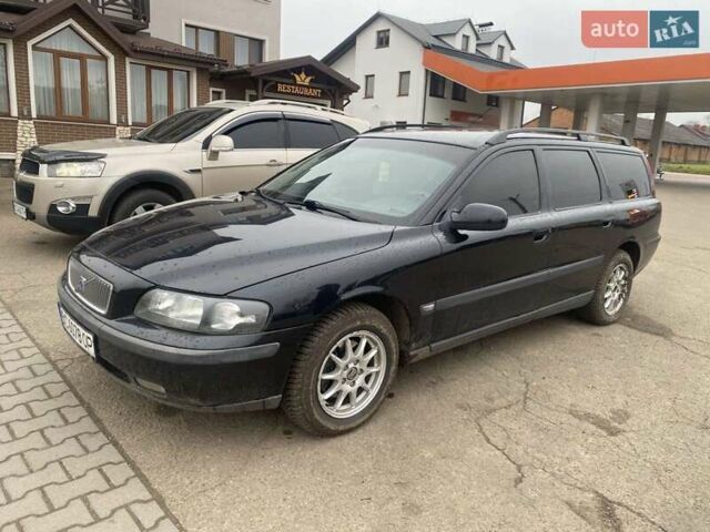 Чорний Вольво V70, об'ємом двигуна 2.4 л та пробігом 250 тис. км за 5000 $, фото 1 на Automoto.ua