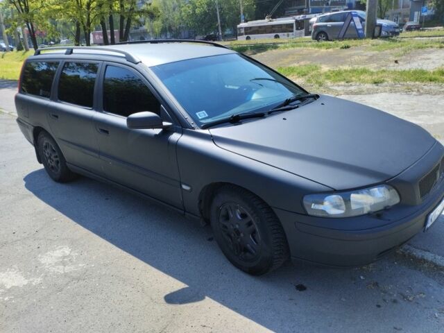 Чорний Вольво V70, об'ємом двигуна 0 л та пробігом 400 тис. км за 2950 $, фото 1 на Automoto.ua