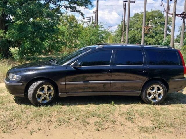 Чорний Вольво V70, об'ємом двигуна 2.4 л та пробігом 340 тис. км за 6000 $, фото 2 на Automoto.ua