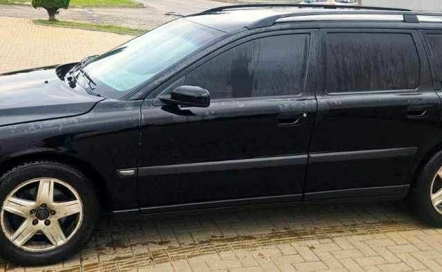Вольво В70 2004 в Хмельницком на Automoto.ua Черный Вольво В70, объемом двигателя 2.4 л и пробегом 318 тыс. км за 3000 $, фото 2 на Automoto.ua