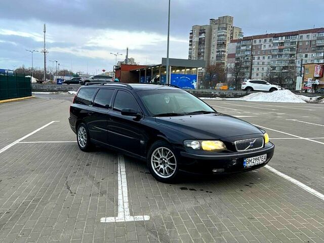 Чорний Вольво V70, об'ємом двигуна 2.4 л та пробігом 388 тис. км за 6500 $, фото 1 на Automoto.ua
