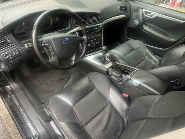 Черный Вольво В70, объемом двигателя 0 л и пробегом 310 тыс. км за 874 $, фото 6 на Automoto.ua