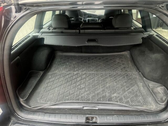 Черный Вольво В70, объемом двигателя 0 л и пробегом 310 тыс. км за 874 $, фото 9 на Automoto.ua