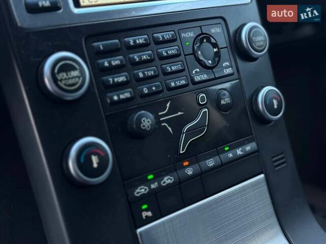 Черный Вольво В70, объемом двигателя 2 л и пробегом 281 тыс. км за 8000 $, фото 39 на Automoto.ua