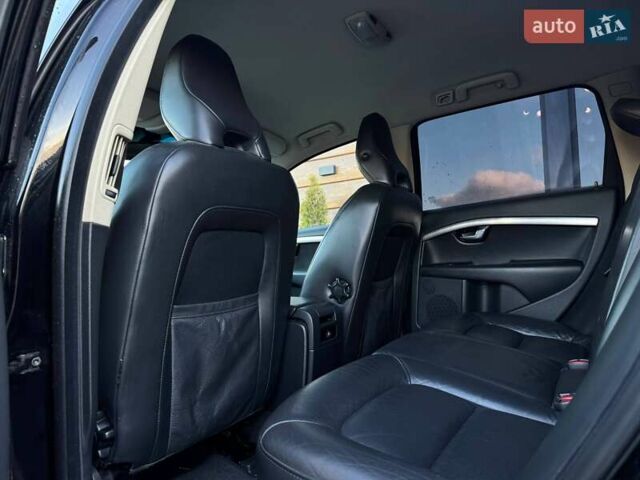 Черный Вольво В70, объемом двигателя 2 л и пробегом 281 тыс. км за 8000 $, фото 44 на Automoto.ua