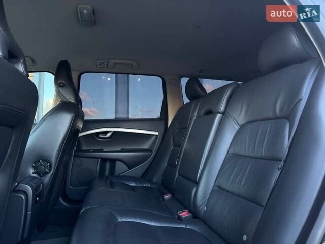 Черный Вольво В70, объемом двигателя 2 л и пробегом 281 тыс. км за 8000 $, фото 45 на Automoto.ua