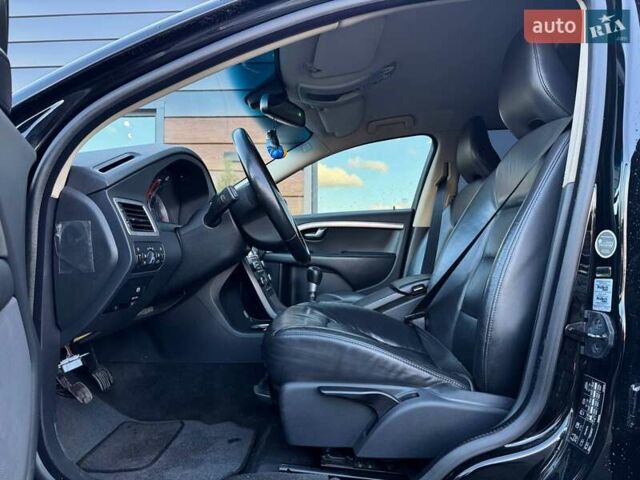 Черный Вольво В70, объемом двигателя 2 л и пробегом 281 тыс. км за 8000 $, фото 25 на Automoto.ua