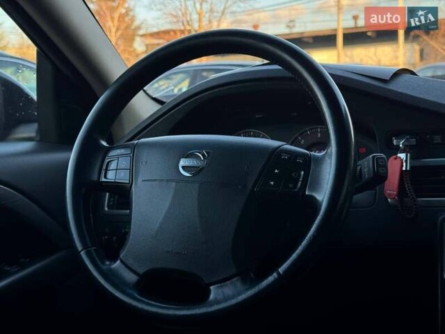Черный Вольво В70, объемом двигателя 2 л и пробегом 281 тыс. км за 8000 $, фото 47 на Automoto.ua