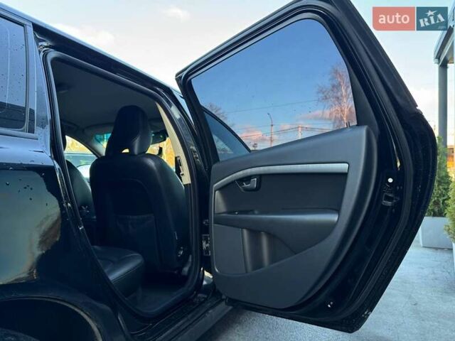 Черный Вольво В70, объемом двигателя 2 л и пробегом 281 тыс. км за 8000 $, фото 51 на Automoto.ua