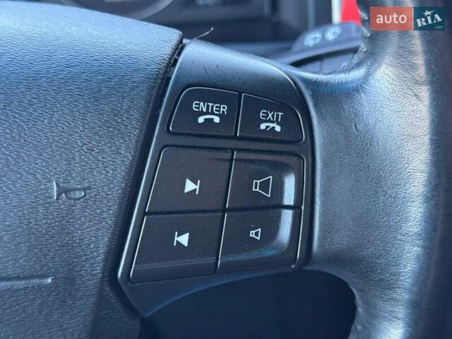 Черный Вольво В70, объемом двигателя 2 л и пробегом 281 тыс. км за 8000 $, фото 33 на Automoto.ua