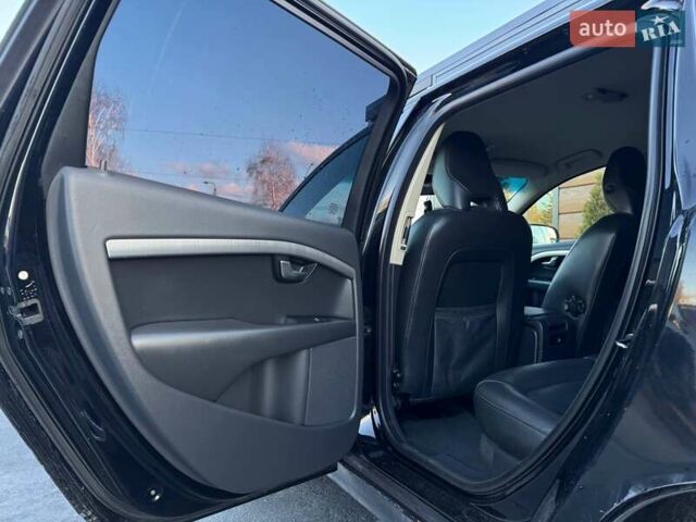 Черный Вольво В70, объемом двигателя 2 л и пробегом 281 тыс. км за 8000 $, фото 40 на Automoto.ua