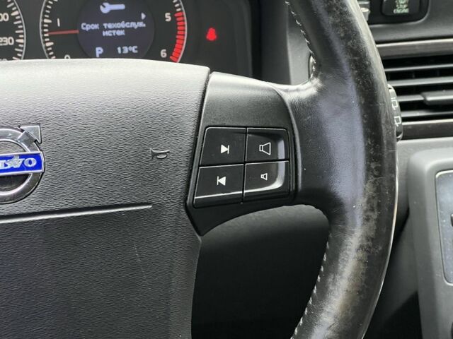 Вольво В70 2008 в Киеве на Automoto.ua Черный Вольво В70, объемом двигателя 2.4 л и пробегом 317 тыс. км за 10999 $, фото 11 на Automoto.ua