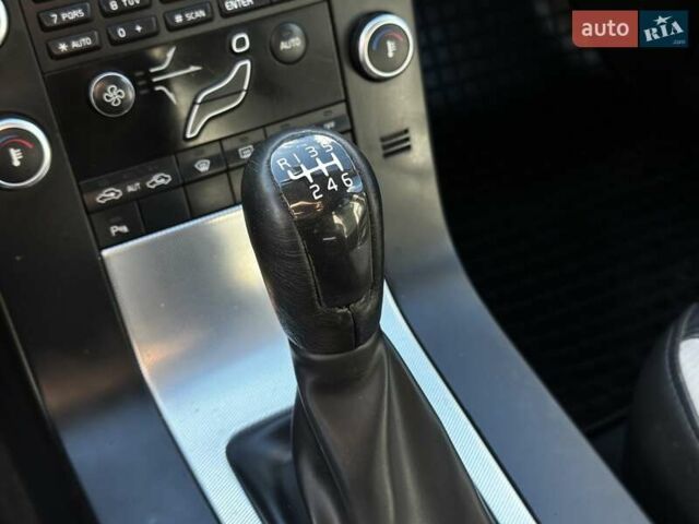 Вольво В70 2009 в Львове на Automoto.ua Черный Вольво В70, объемом двигателя 2 л и пробегом 257 тыс. км за 7999 $, фото 19 на Automoto.ua