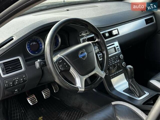 Вольво В70 2009 в Львове на Automoto.ua Черный Вольво В70, объемом двигателя 2 л и пробегом 257 тыс. км за 7999 $, фото 14 на Automoto.ua