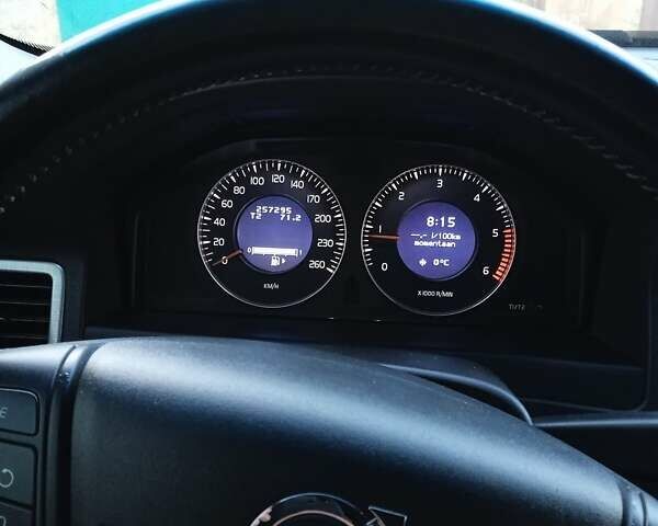 Черный Вольво В70, объемом двигателя 2 л и пробегом 258 тыс. км за 8500 $, фото 10 на Automoto.ua