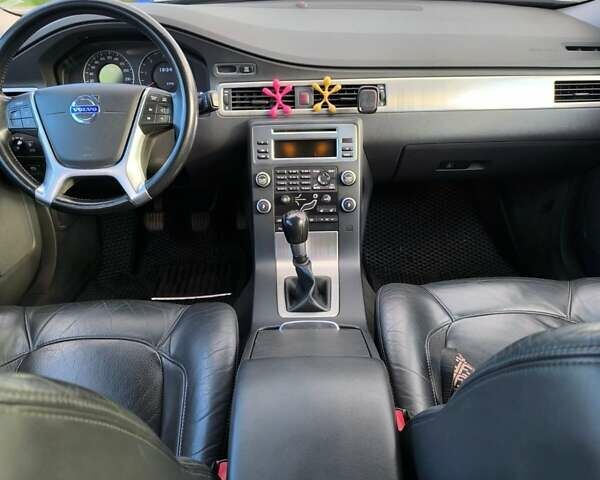 Чорний Вольво V70, об'ємом двигуна 1.56 л та пробігом 247 тис. км за 8500 $, фото 12 на Automoto.ua