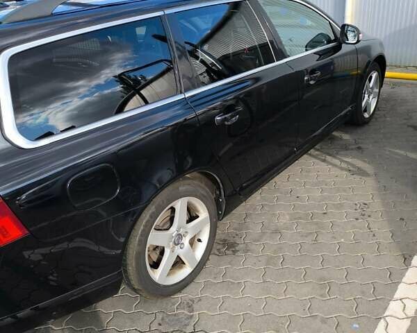 Чорний Вольво V70, об'ємом двигуна 1.56 л та пробігом 247 тис. км за 8500 $, фото 7 на Automoto.ua